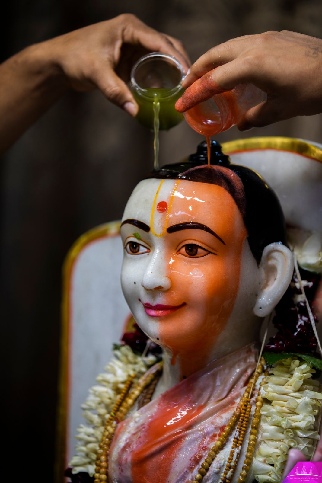 ©1987-2017 SKS Swaminarayan Temple East London